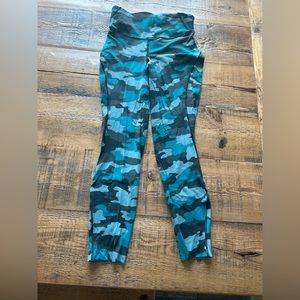 Lululemon leggings size 6